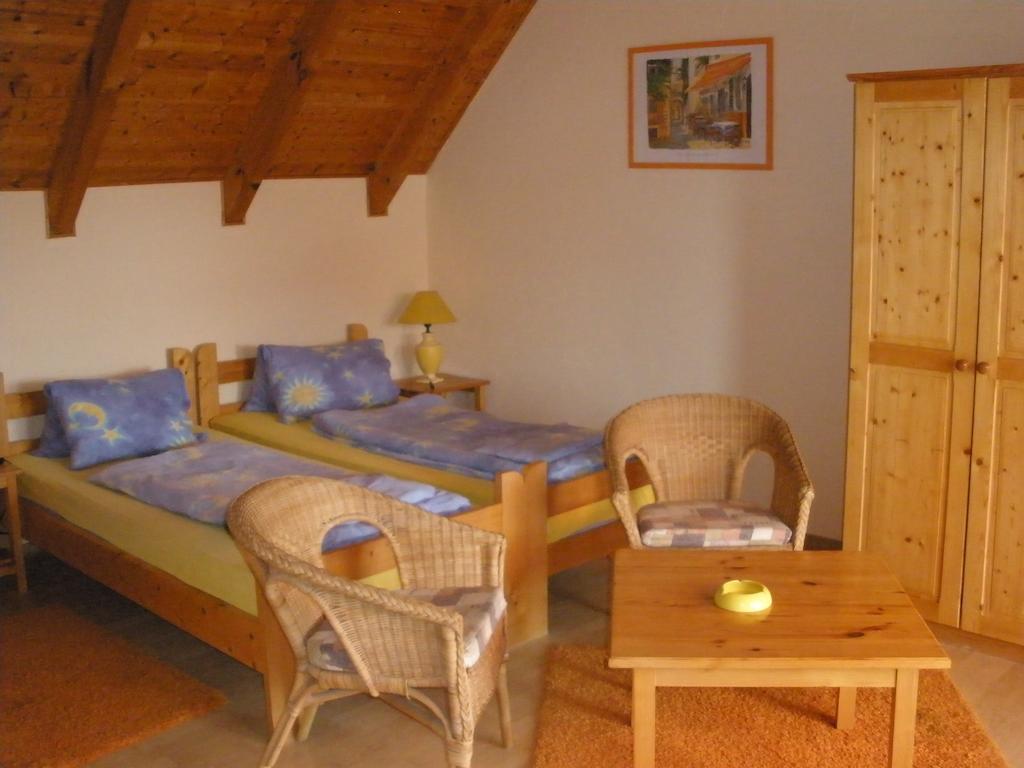Mirtill Apartmanház Hévíz Habitación foto