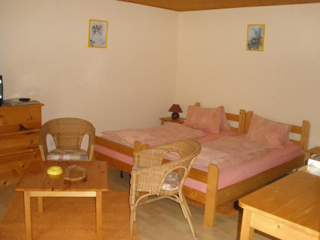 Mirtill Apartmanház Hévíz Habitación foto