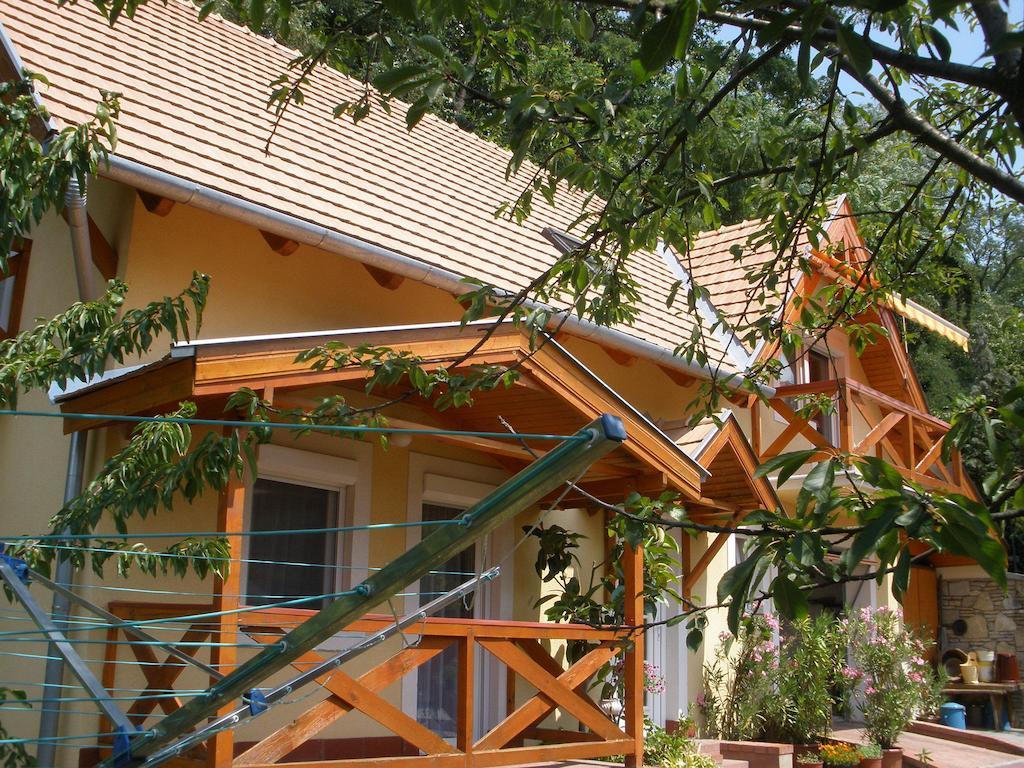 Mirtill Apartmanház Hévíz Exterior foto