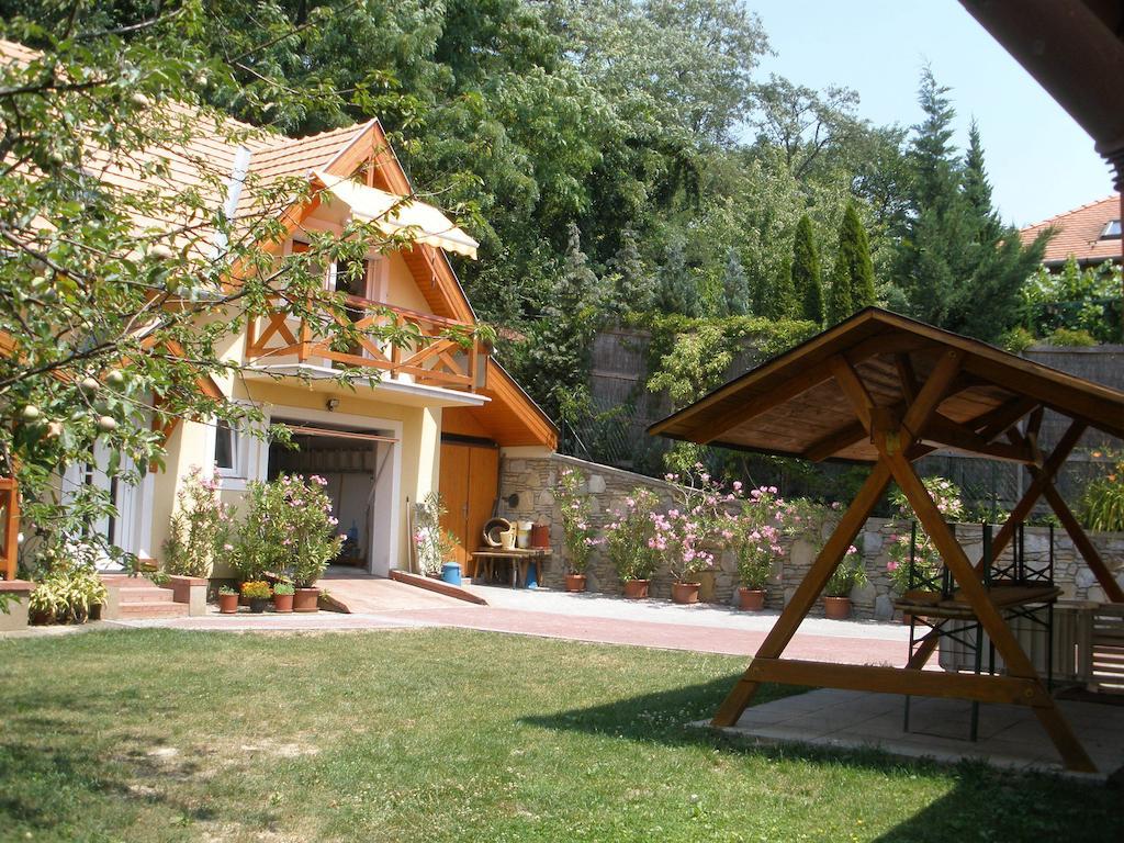 Mirtill Apartmanház Hévíz Exterior foto